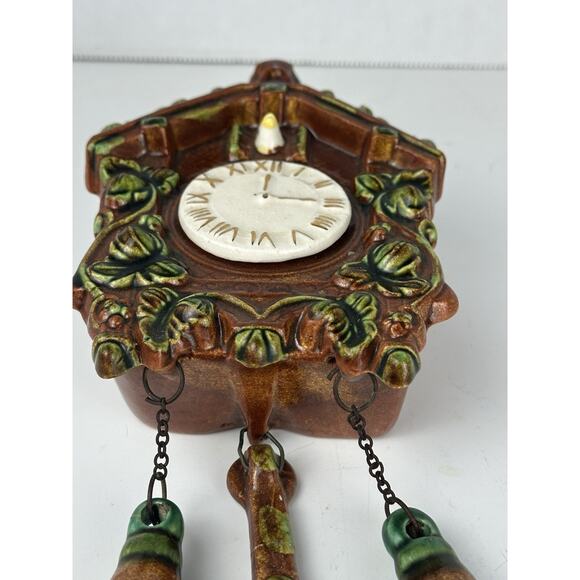 Vintage Cuckoo Clock With Bird Ceramic Wall Pocket Vase 16.5" - Picture 2 of 6